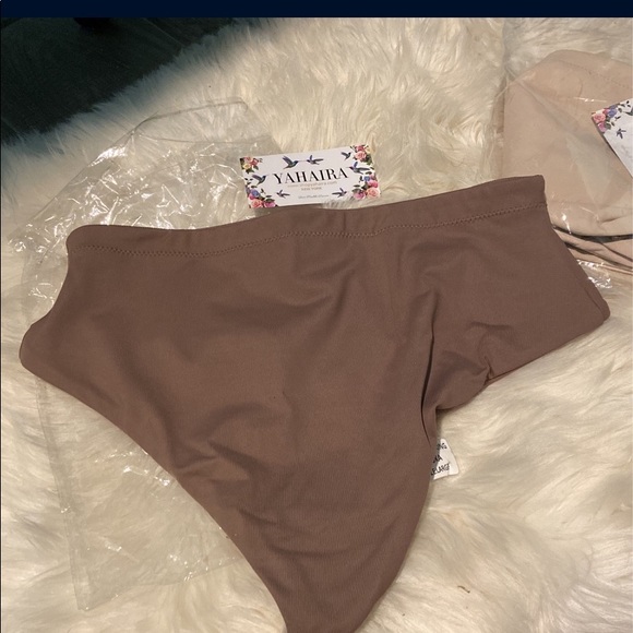 Thong Faja (brand new) - Picture 2 of 3